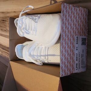 Fabletics white tennis shoes size 9